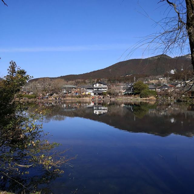 中午已经烟消云散了只剩湖景