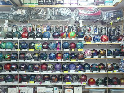 Bowling A-One Pro-shop