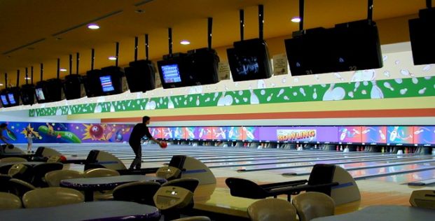 Dragon Bowling 美樂保齡球場(屯門店)